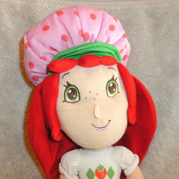 Kellytoy Strawberry Shortcake Plush Stuffed Animal Toy 16 in Tall New Doll - Picture 2 of 11